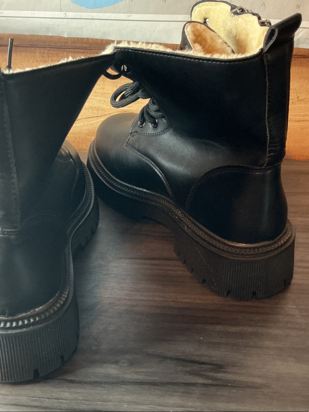 H&M Black Lace-Up Shearling-Lined Combat Boots Women’s Size 9 (40) NWT - Picture 6 of 9